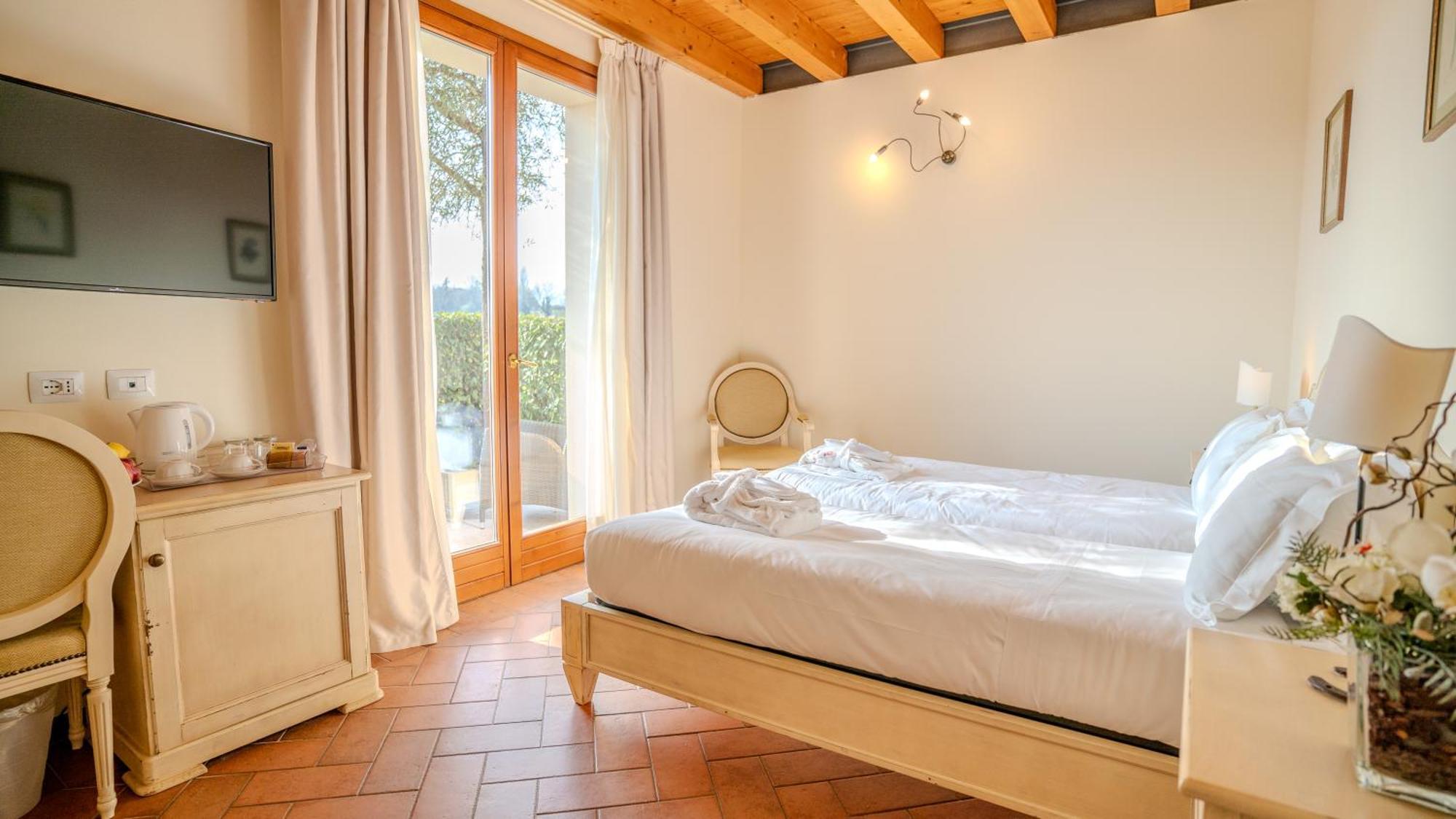 Relais Corte Cavalli Ponti sul Mincio Exterior foto